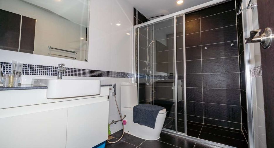 For sale 2 bedrooms condo in Mueang Chiang Mai, Chiang Mai