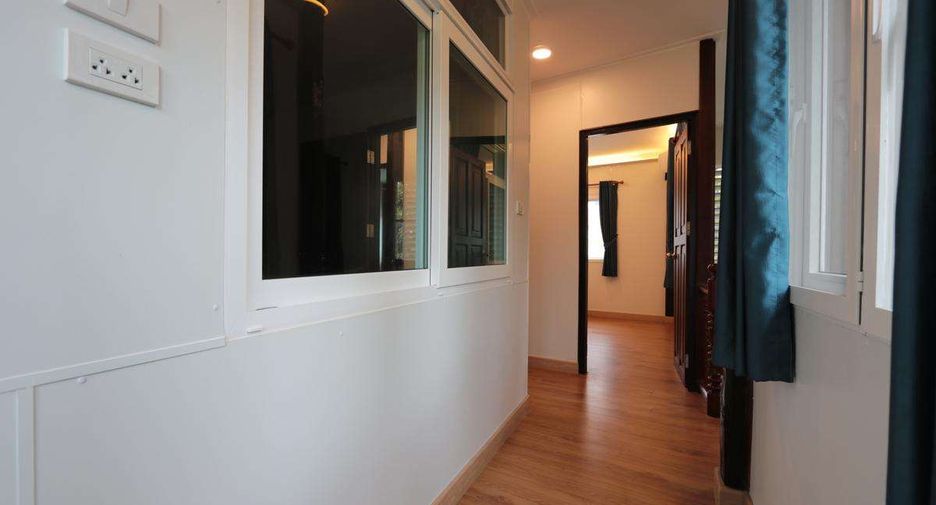 For rent 4 bedrooms house in Mueang Chiang Mai, Chiang Mai