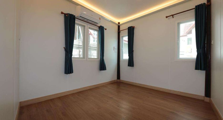 For rent 4 bedrooms house in Mueang Chiang Mai, Chiang Mai