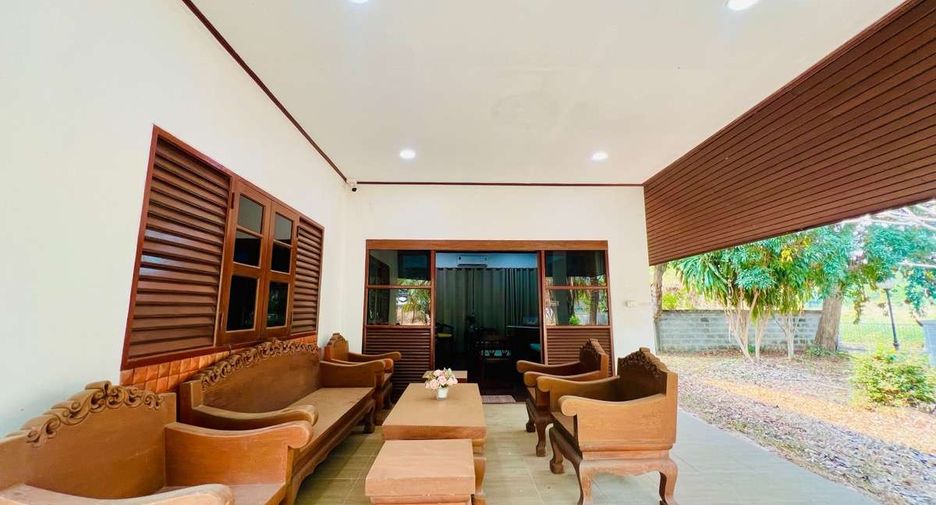 For rent 3 bedrooms house in San Sai, Chiang Mai