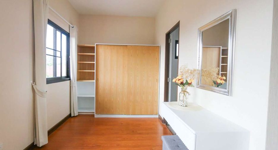 For rent 4 bedrooms house in Doi Saket, Chiang Mai