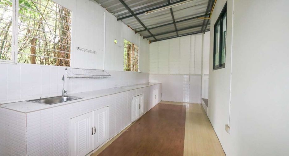 For rent 4 bedrooms house in Doi Saket, Chiang Mai