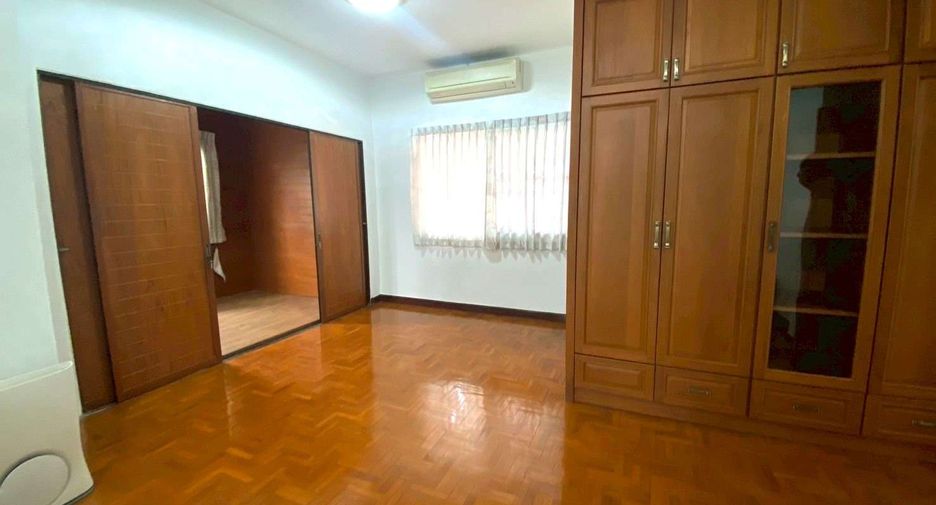 For rent 4 bedrooms house in Hang Dong, Chiang Mai