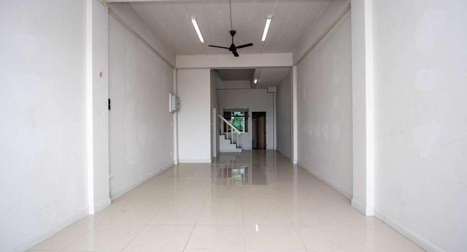 Local comercial en venta de 1 habitaciones en San Sai, Chiang Mai