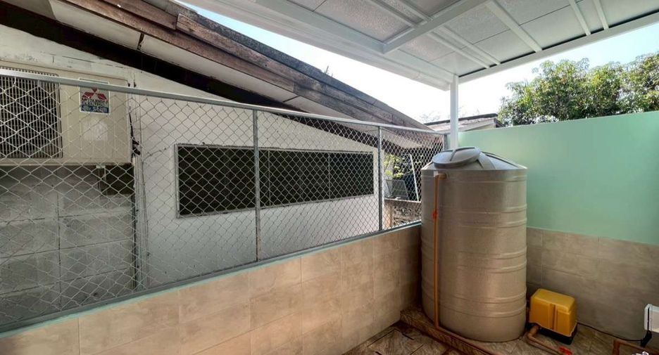 For rent 2 bedrooms house in Mueang Chiang Mai, Chiang Mai