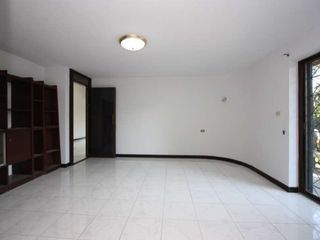 For rent 4 bedrooms house in Mueang Chiang Mai, Chiang Mai