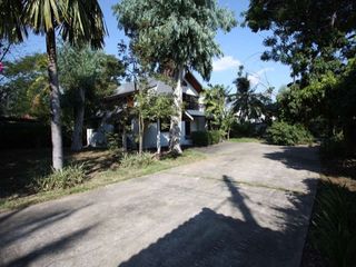 For rent 4 bedrooms house in Mueang Chiang Mai, Chiang Mai