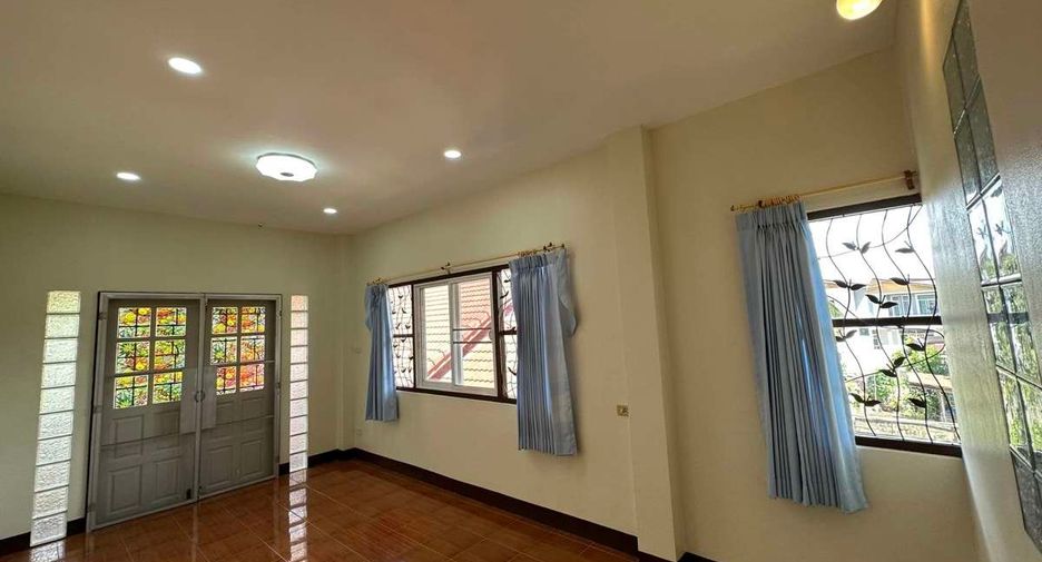 À louer 3 chambres maison à Mueang Chiang Mai, Chiang Mai