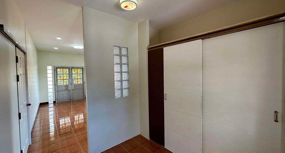 For rent 3 bedrooms house in Mueang Chiang Mai, Chiang Mai