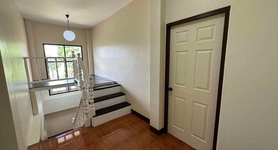 For rent 3 bedrooms house in Mueang Chiang Mai, Chiang Mai