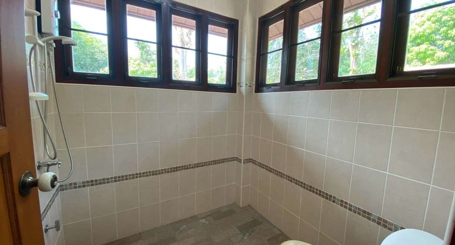For rent 4 bedrooms house in San Sai, Chiang Mai