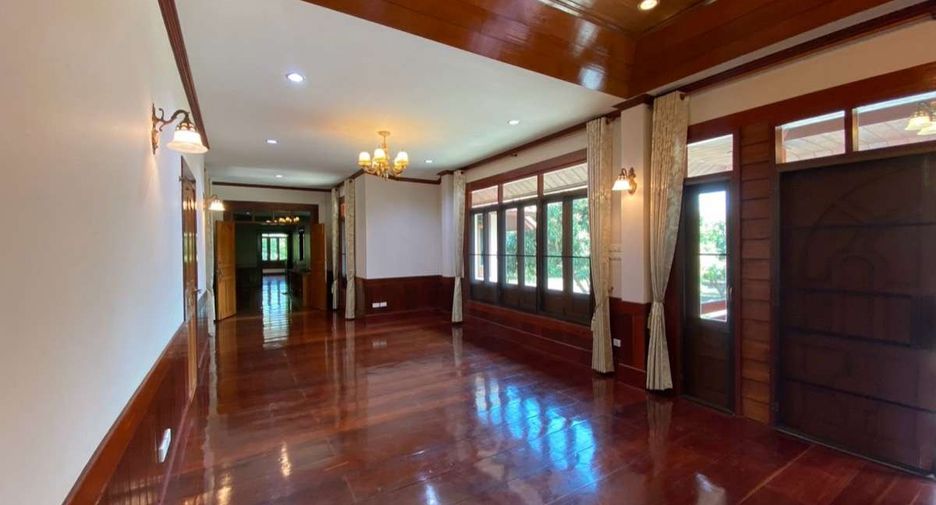 For rent 4 bedrooms house in San Sai, Chiang Mai