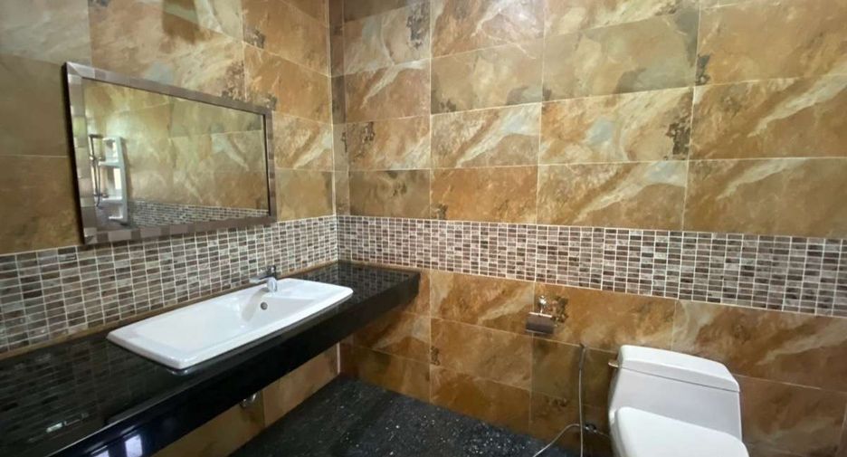 For rent 4 bedrooms house in San Sai, Chiang Mai