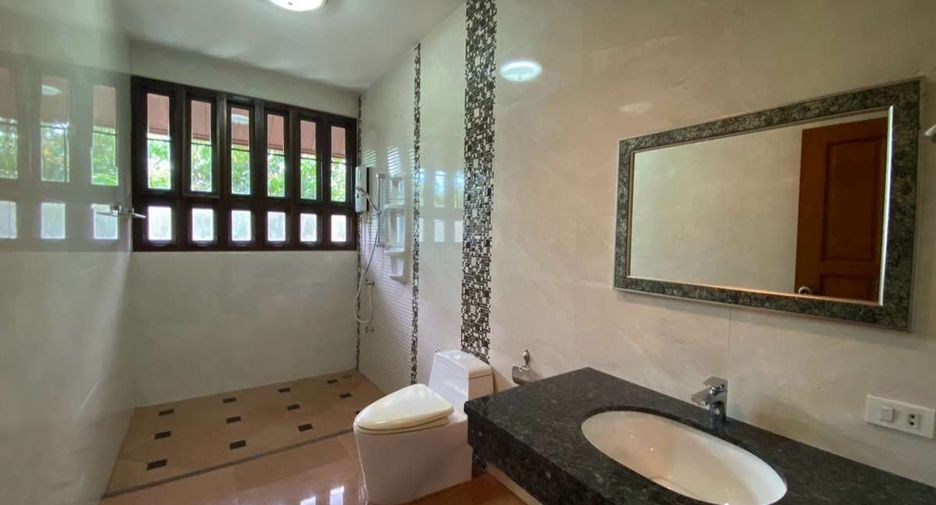 For rent 4 bedrooms house in San Sai, Chiang Mai