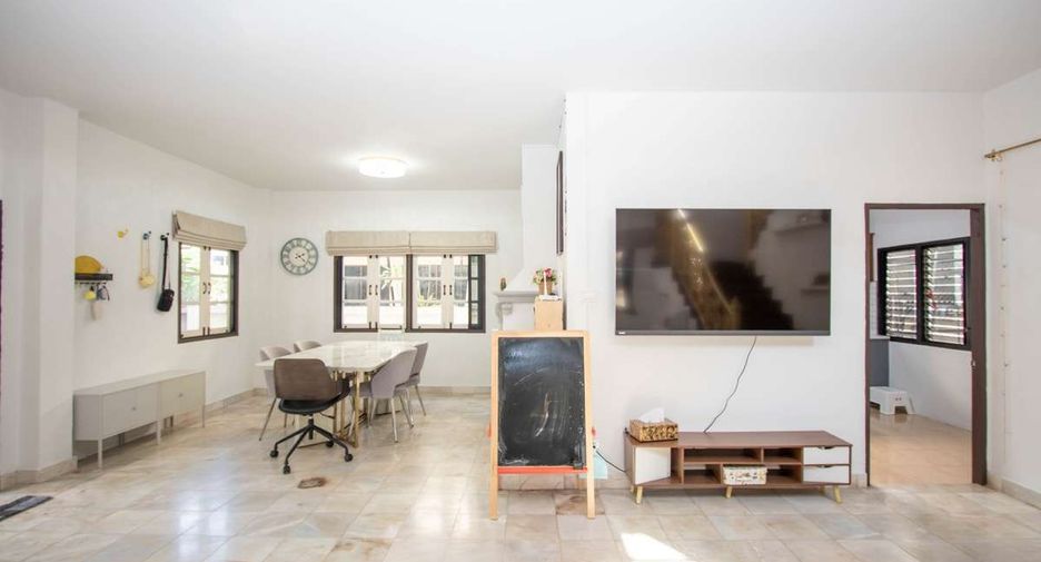 For rent 3 bedrooms house in San Sai, Chiang Mai