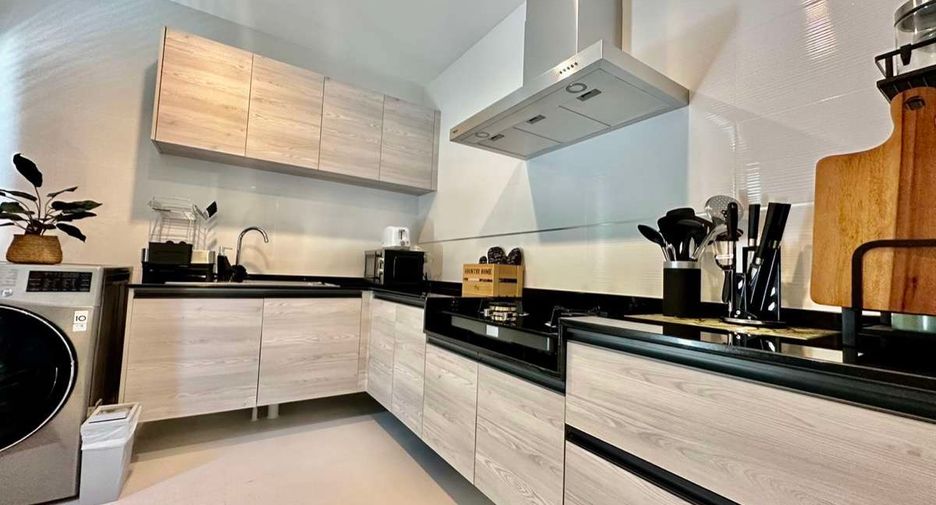 For rent 5 bedrooms house in San Sai, Chiang Mai