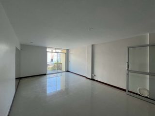 For rent 3 bedrooms retail Space in Mueang Chiang Mai, Chiang Mai