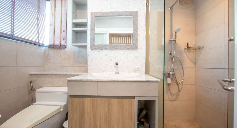 For rent 2 bedrooms condo in Mueang Chiang Mai, Chiang Mai