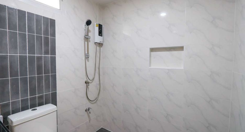 For rent 5 bedrooms house in San Sai, Chiang Mai