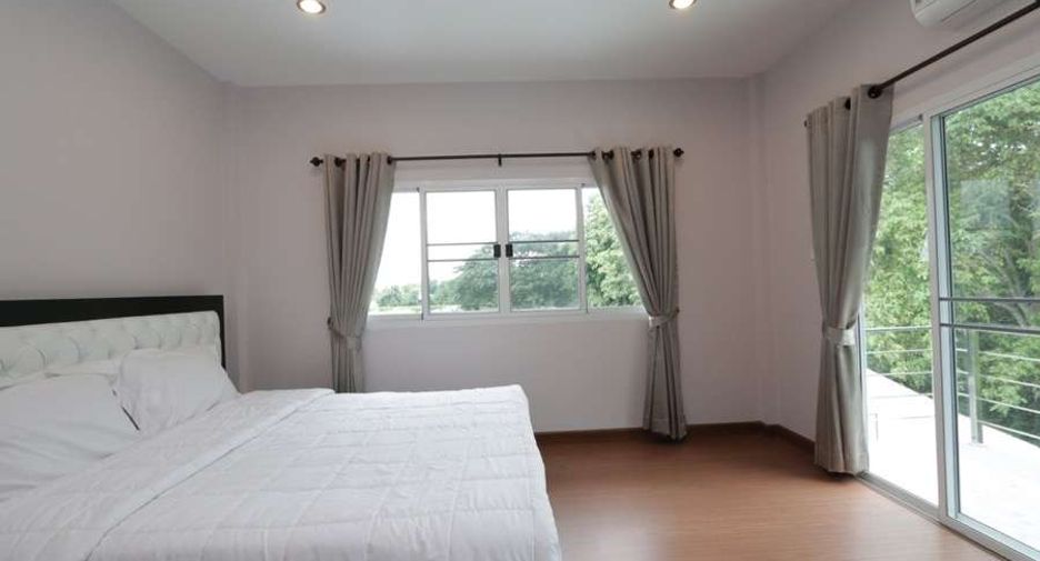 For rent 4 bedrooms house in San Sai, Chiang Mai