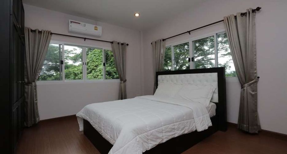 For rent 4 bedrooms house in San Sai, Chiang Mai