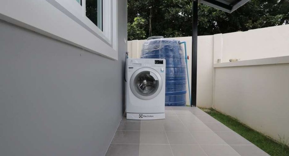 For rent 4 bedrooms house in San Sai, Chiang Mai