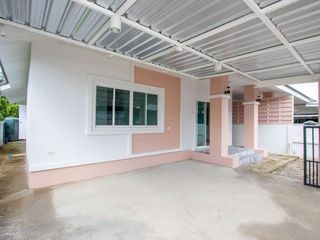 For rent 3 bedrooms house in San Kamphaeng, Chiang Mai