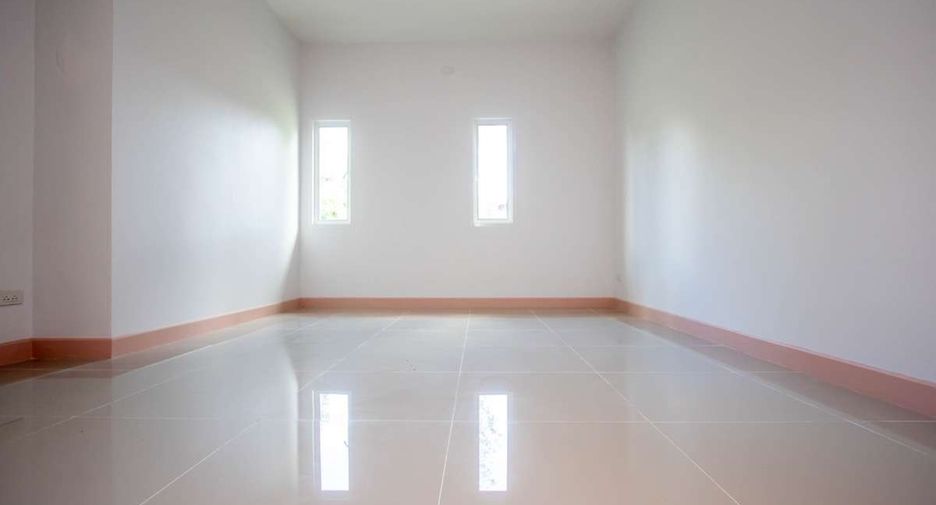 For rent 3 bedrooms house in San Kamphaeng, Chiang Mai