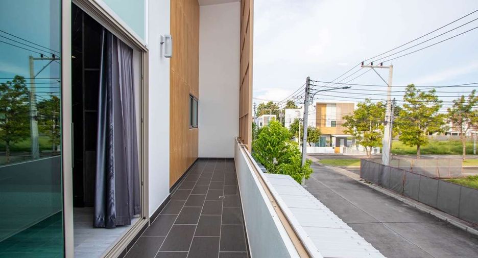 À vendre 4 chambres maison à San Kamphaeng, Chiang Mai