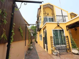For rent 4 bedrooms house in Mueang Chiang Mai, Chiang Mai