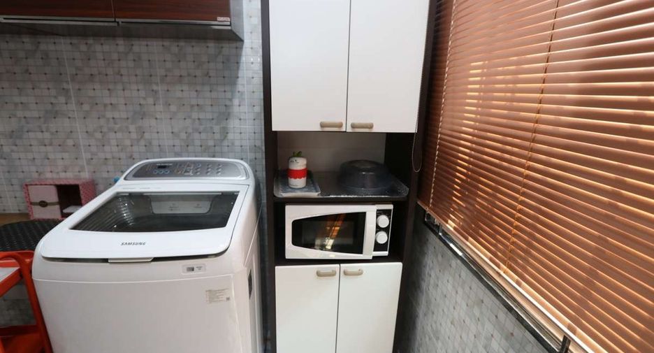 For rent 4 bedrooms house in Mueang Chiang Mai, Chiang Mai