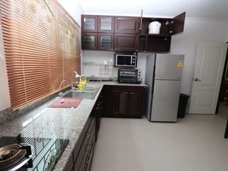For rent 4 bedrooms house in Mueang Chiang Mai, Chiang Mai
