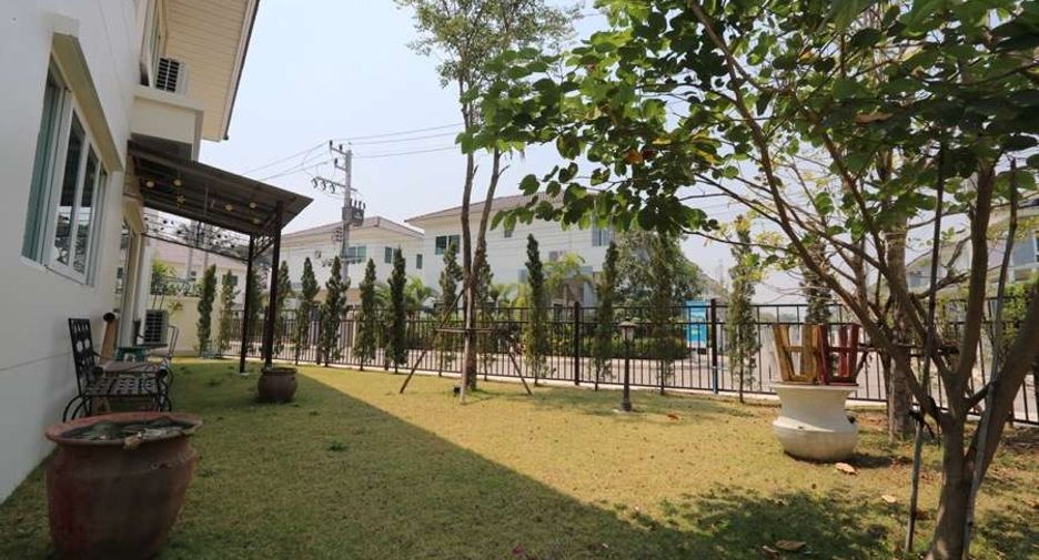 For rent 4 bedrooms house in Mueang Chiang Mai, Chiang Mai