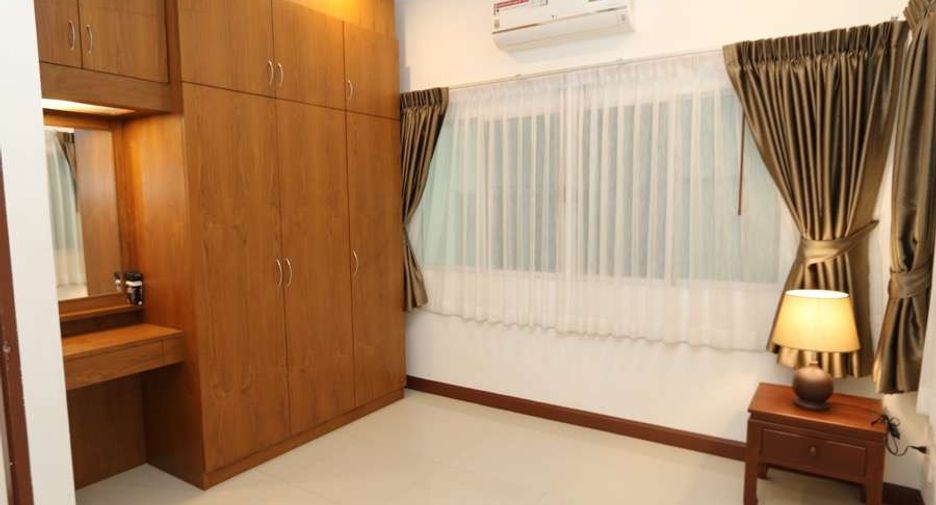 For rent 4 bedrooms house in San Sai, Chiang Mai