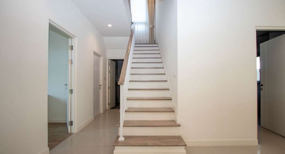 For rent 4 bedrooms house in Mae Rim, Chiang Mai