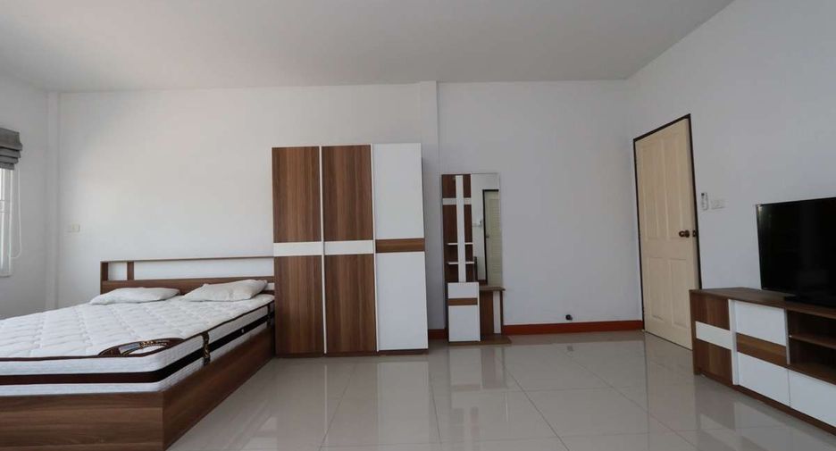 For rent 3 bedrooms house in Mueang Chiang Mai, Chiang Mai