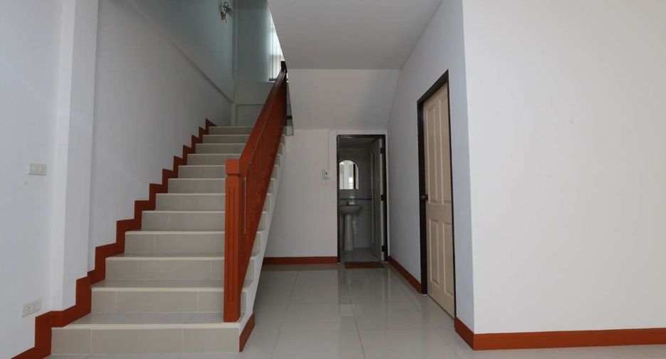For rent 3 bedrooms house in Mueang Chiang Mai, Chiang Mai