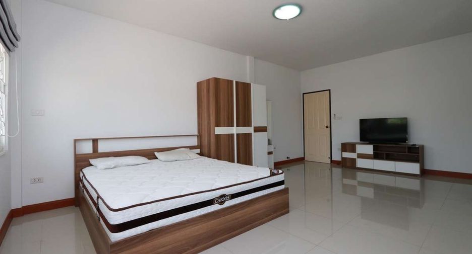 For rent 3 bedrooms house in Mueang Chiang Mai, Chiang Mai