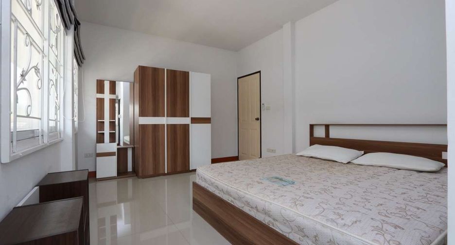 For rent 3 bedrooms house in Mueang Chiang Mai, Chiang Mai