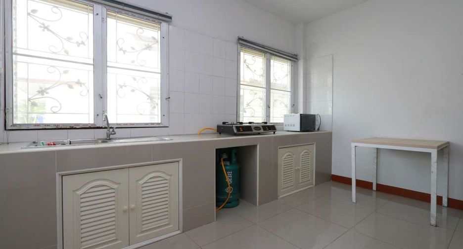 For rent 3 bedrooms house in Mueang Chiang Mai, Chiang Mai