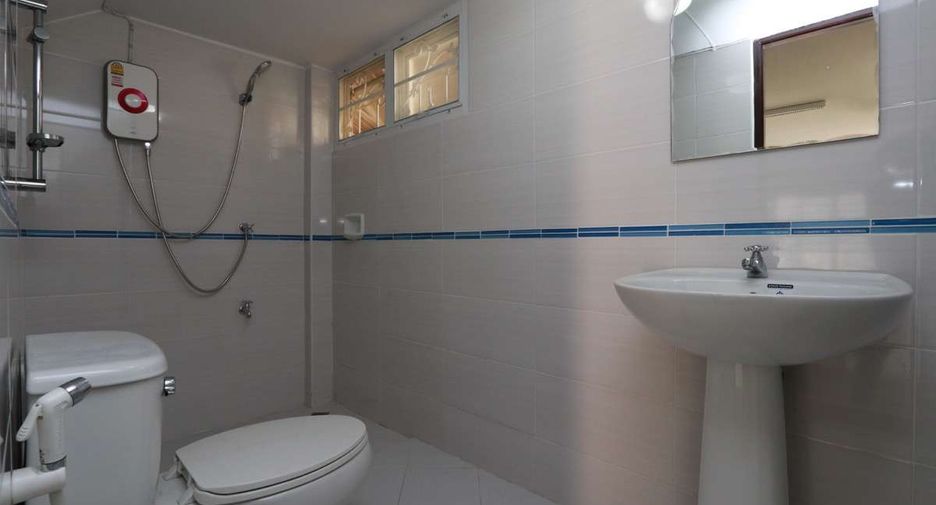 For rent 3 bedrooms house in Mueang Chiang Mai, Chiang Mai