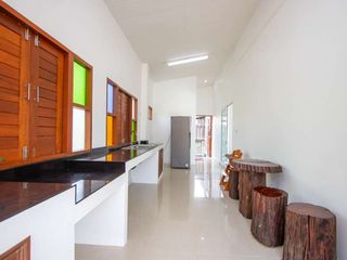 For rent 4 bedrooms house in Saraphi, Chiang Mai