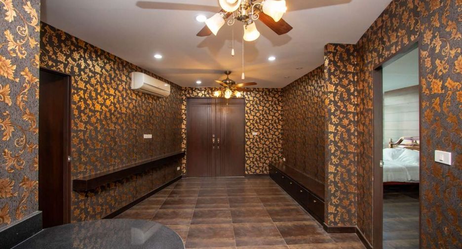 For sale 3 bedrooms condo in Mueang Chiang Mai, Chiang Mai