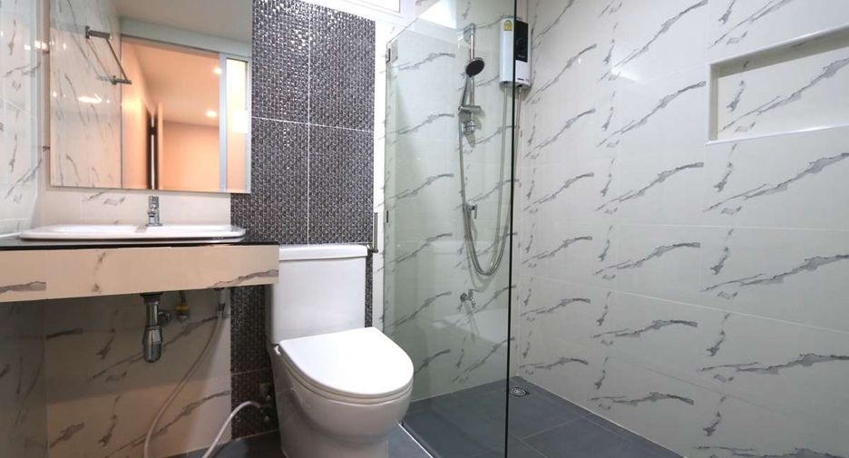 For rent 5 bedrooms house in San Sai, Chiang Mai