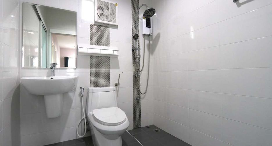For rent 5 bedrooms house in San Sai, Chiang Mai