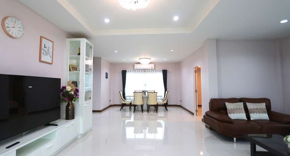 For rent 5 bedrooms house in San Sai, Chiang Mai