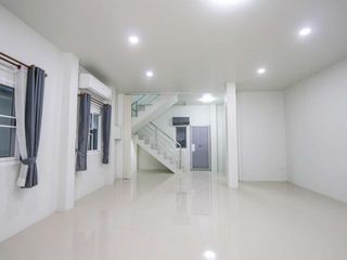 For rent 2 bedrooms house in Mueang Chiang Mai, Chiang Mai