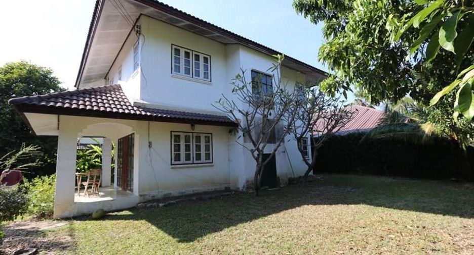 出租 4 卧室 独立屋 在 Saraphi, Chiang Mai