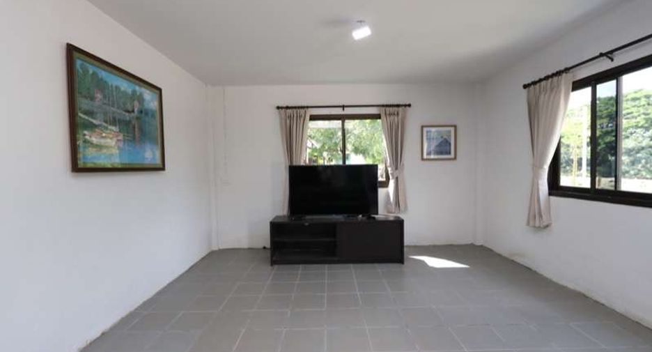 For rent 3 bedrooms house in San Sai, Chiang Mai