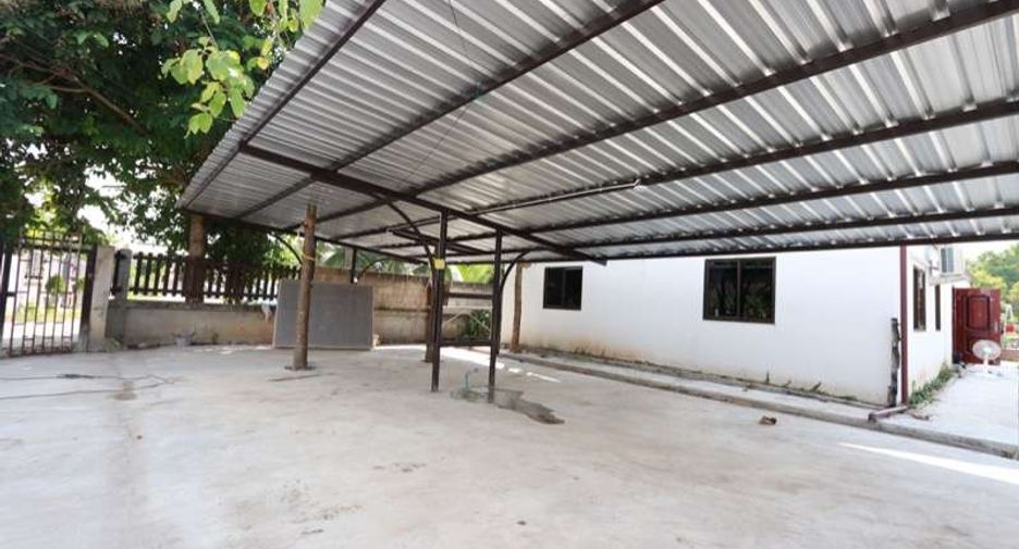 For rent 3 bedrooms house in San Sai, Chiang Mai